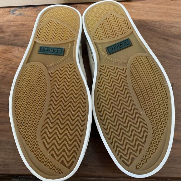 L.L. Bean Women's 6.5 Wide Sunwashed Canvas Tan Cream‎ Slip on Shoes - Picture 6 of 6